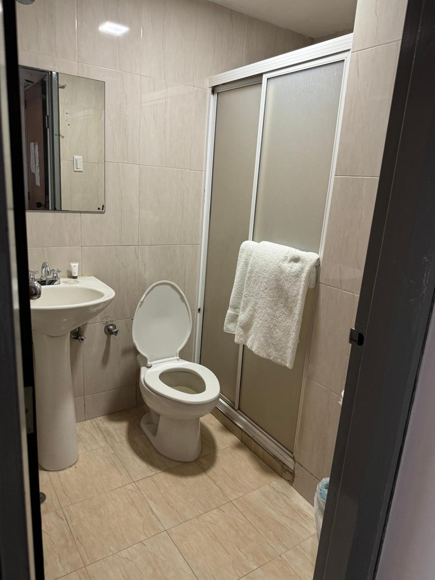 Hotel Grand Galaxie Caracas Extérieur photo