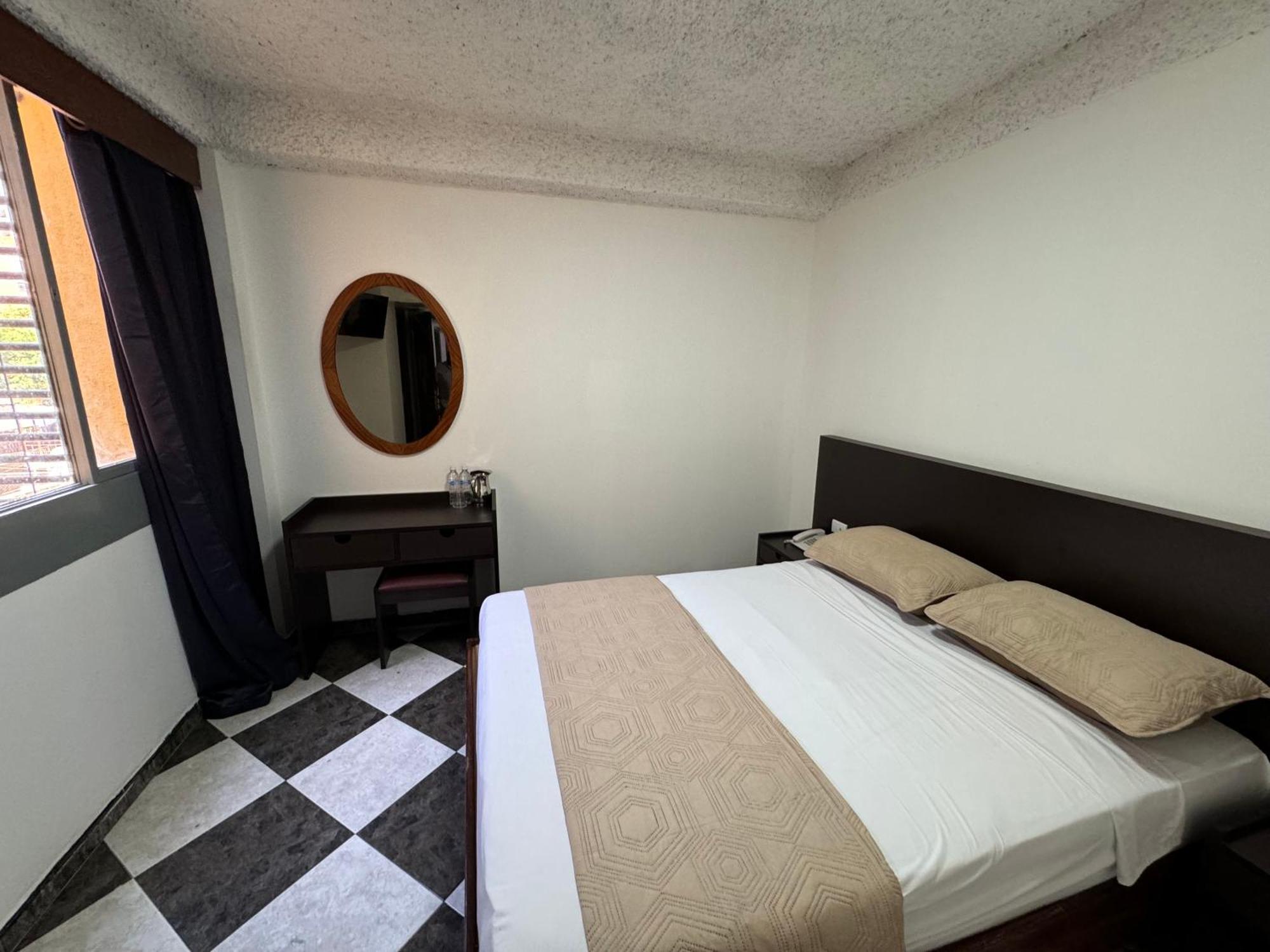 Hotel Grand Galaxie Caracas Extérieur photo