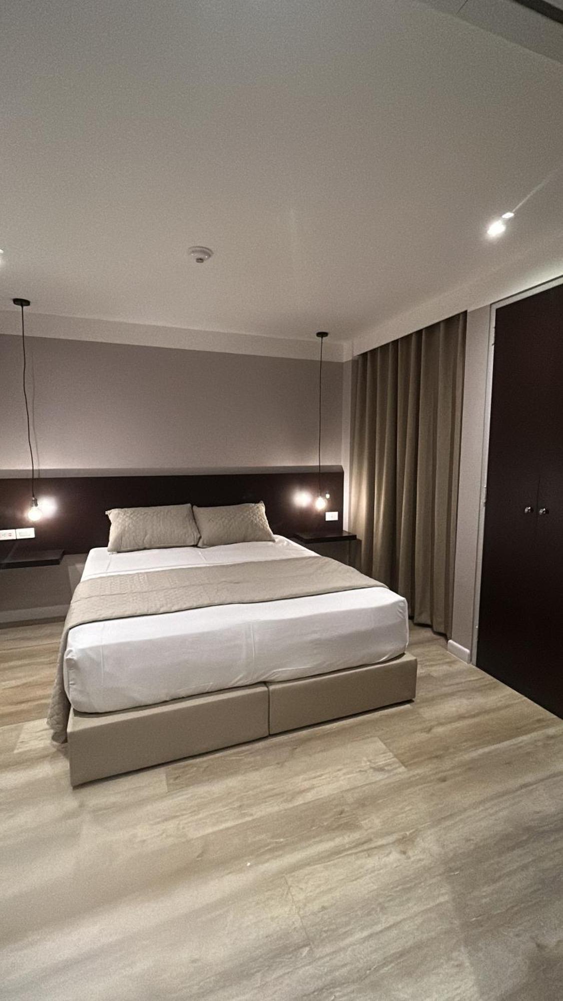 Hotel Grand Galaxie Caracas Extérieur photo