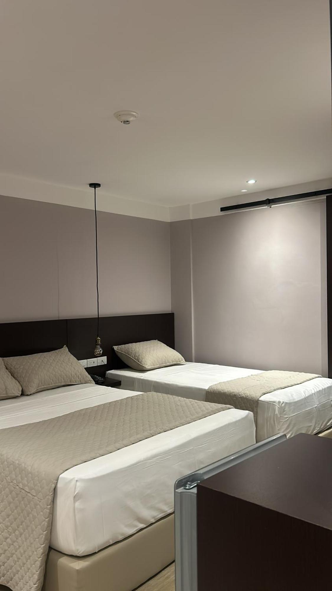 Hotel Grand Galaxie Caracas Extérieur photo