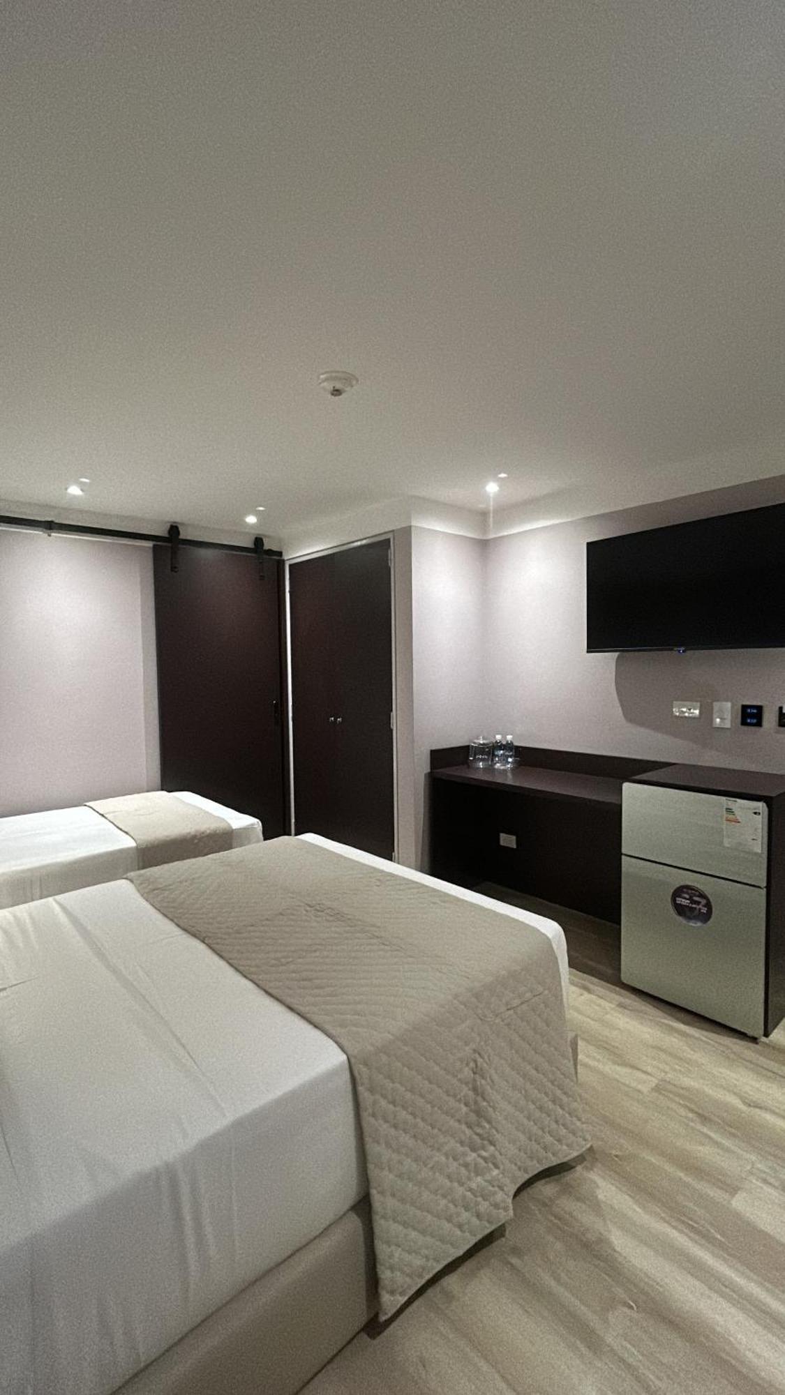 Hotel Grand Galaxie Caracas Extérieur photo
