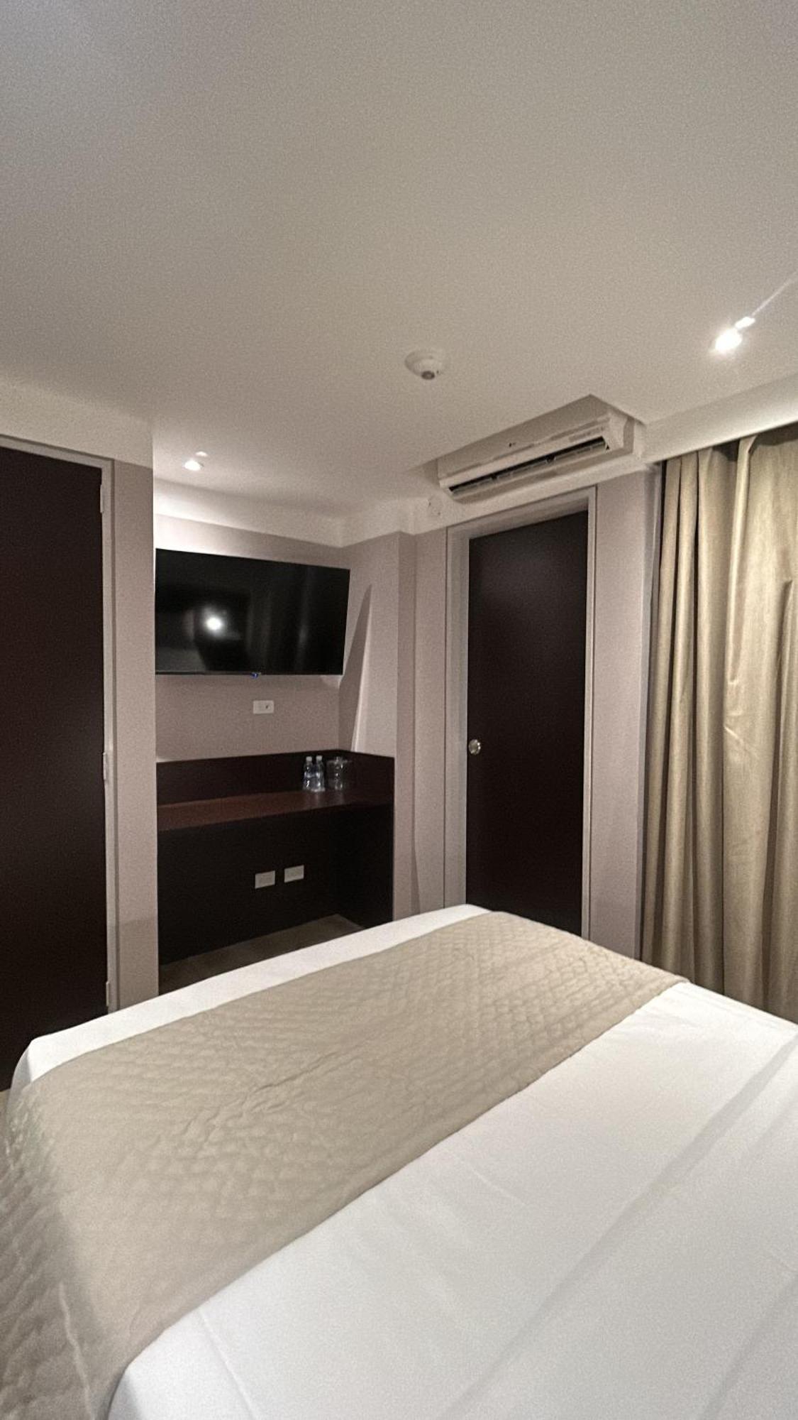 Hotel Grand Galaxie Caracas Extérieur photo