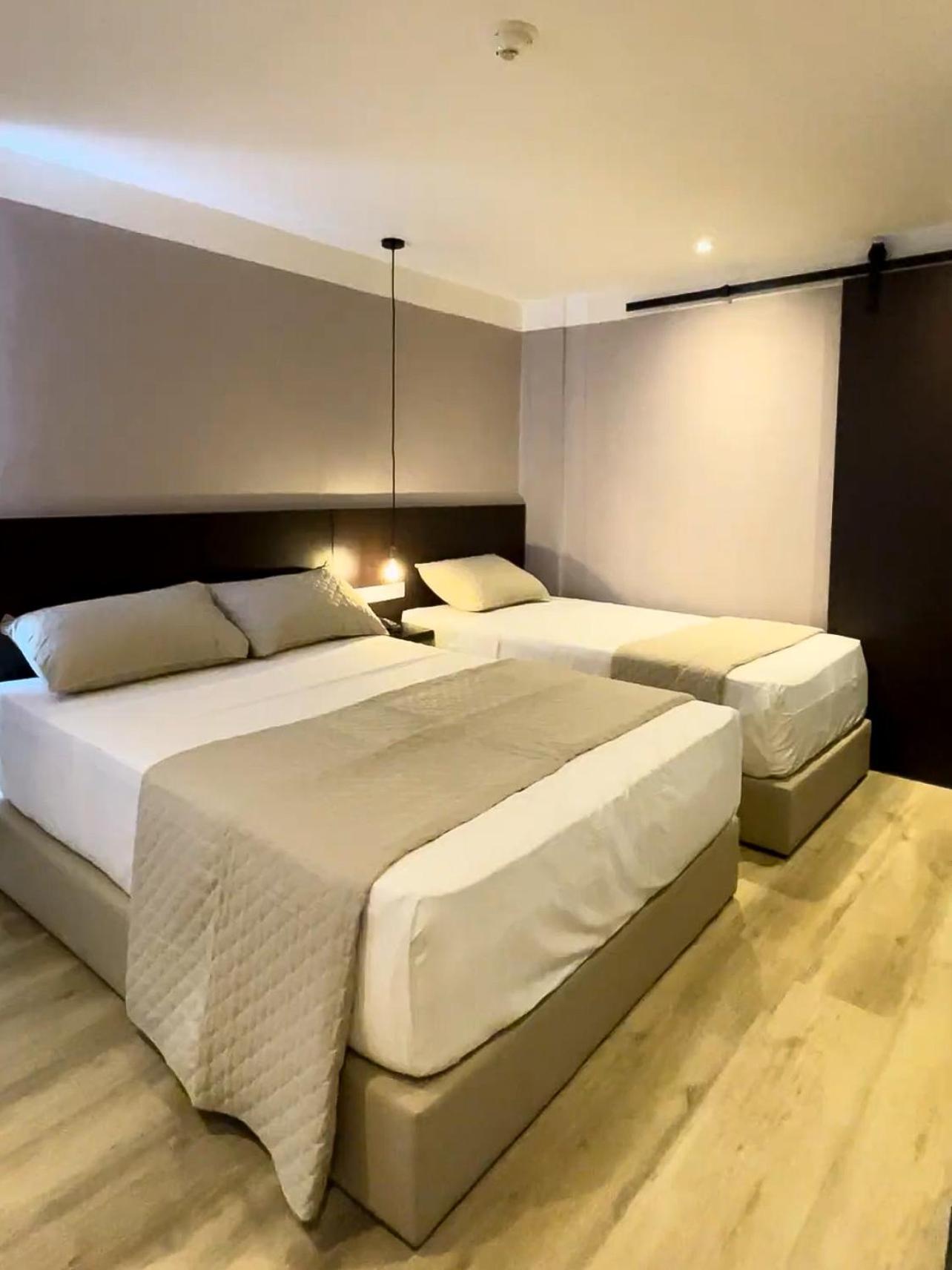 Hotel Grand Galaxie Caracas Extérieur photo
