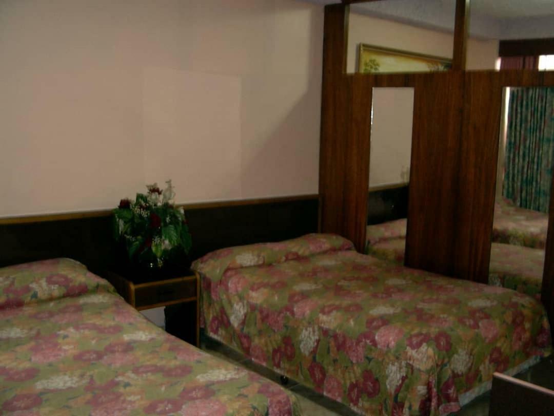 Hotel Grand Galaxie Caracas Extérieur photo