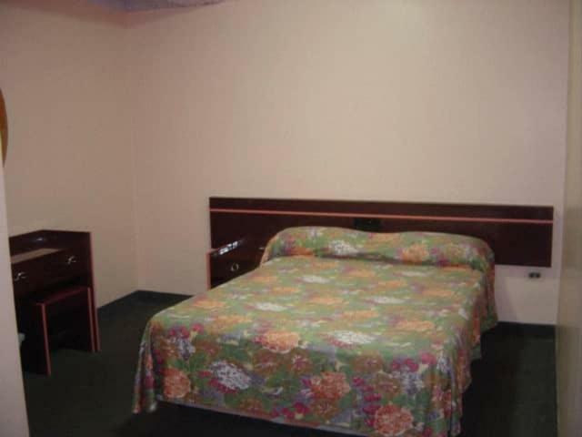 Hotel Grand Galaxie Caracas Extérieur photo